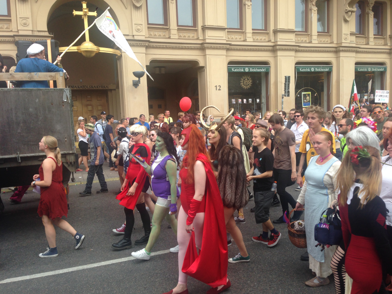 Illustration for article titled My photos from the biggest pride parade in Sweden!